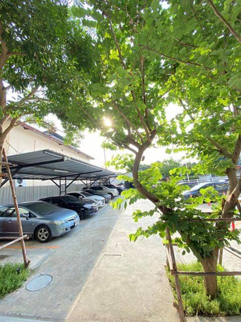 Wawa Residence รัชดา 36 Nonthaburi Exterior photo